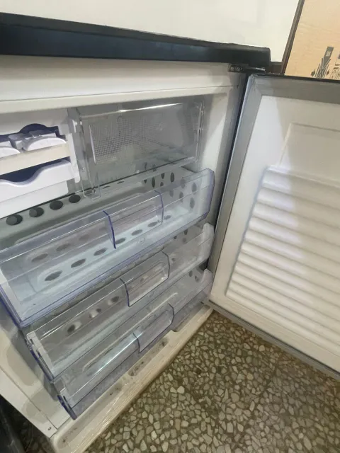 یخچال 27 فوت دور این دور کلور یخچال 27 فوت دور این دور کلور